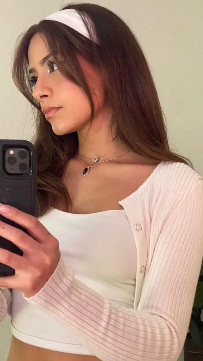90s Broad Headband with Curtain Bangs